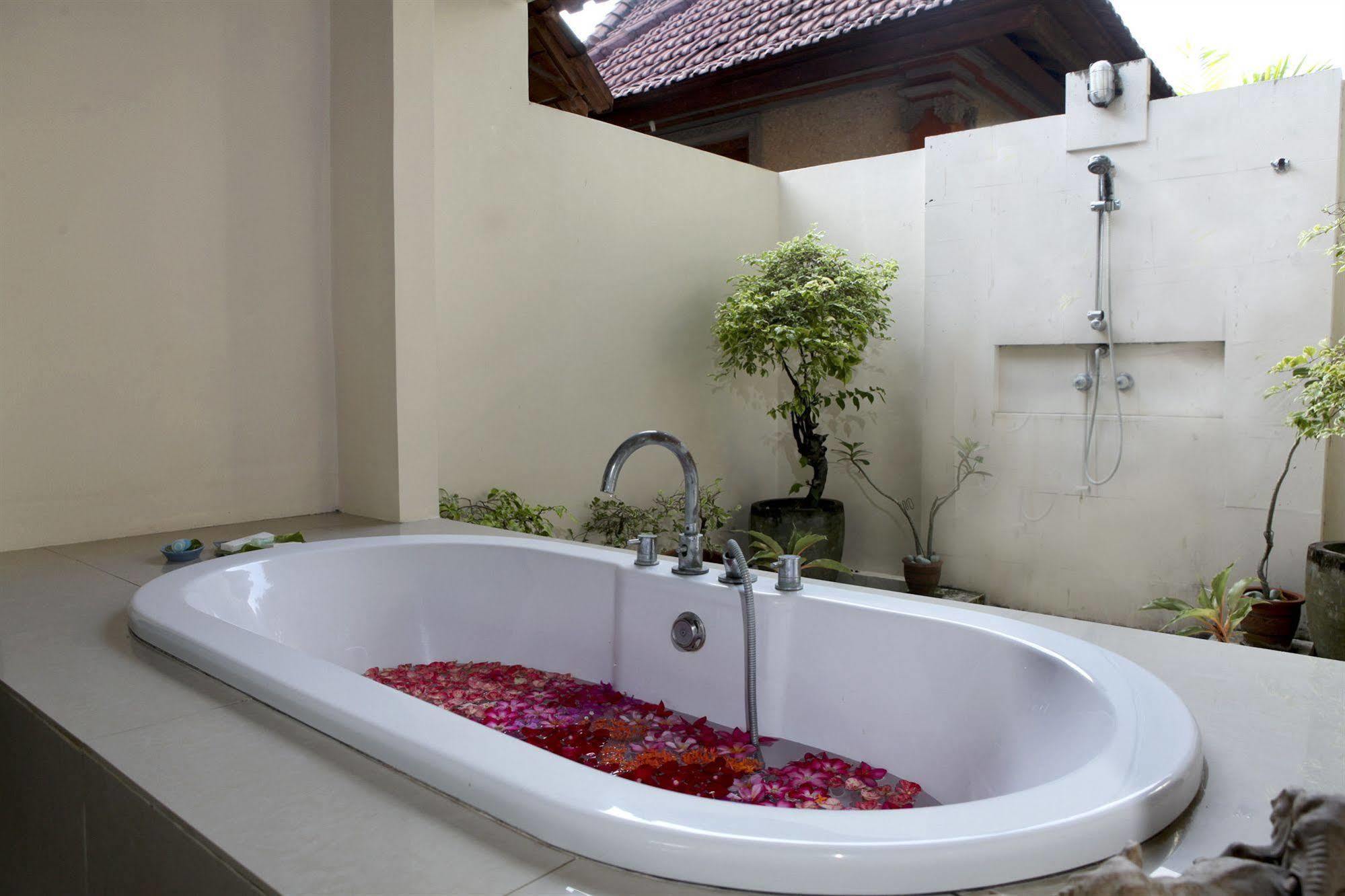 Natah Bale Villas Sanur Exterior foto